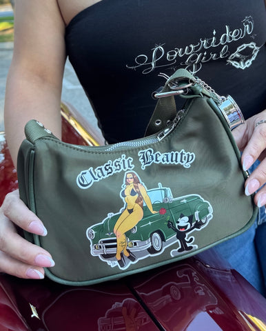 Classic Beauty Purse